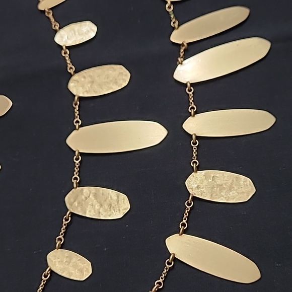 Kendra Scott Nettie Statement Necklace in Rose Gold - Picture 4 of 4